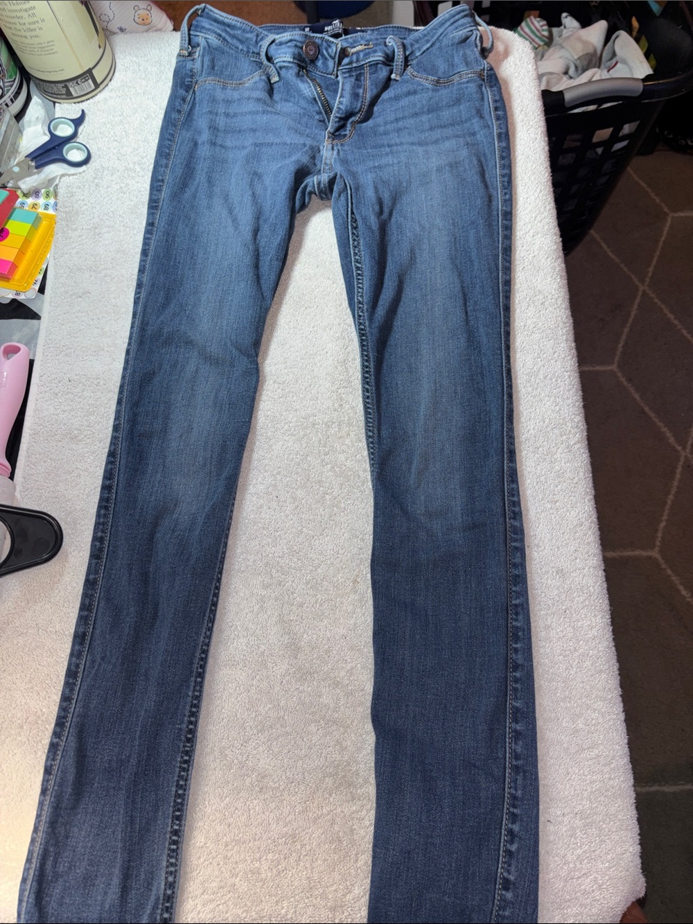 Hollister Women's Skinny Jeans in Medium Blue Wash